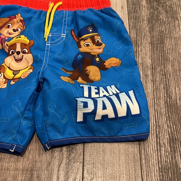 Paw Patrol swimsuit 4t - Picture 3 of 6